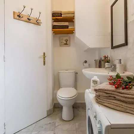 Saint Louis En Ile Apartment *